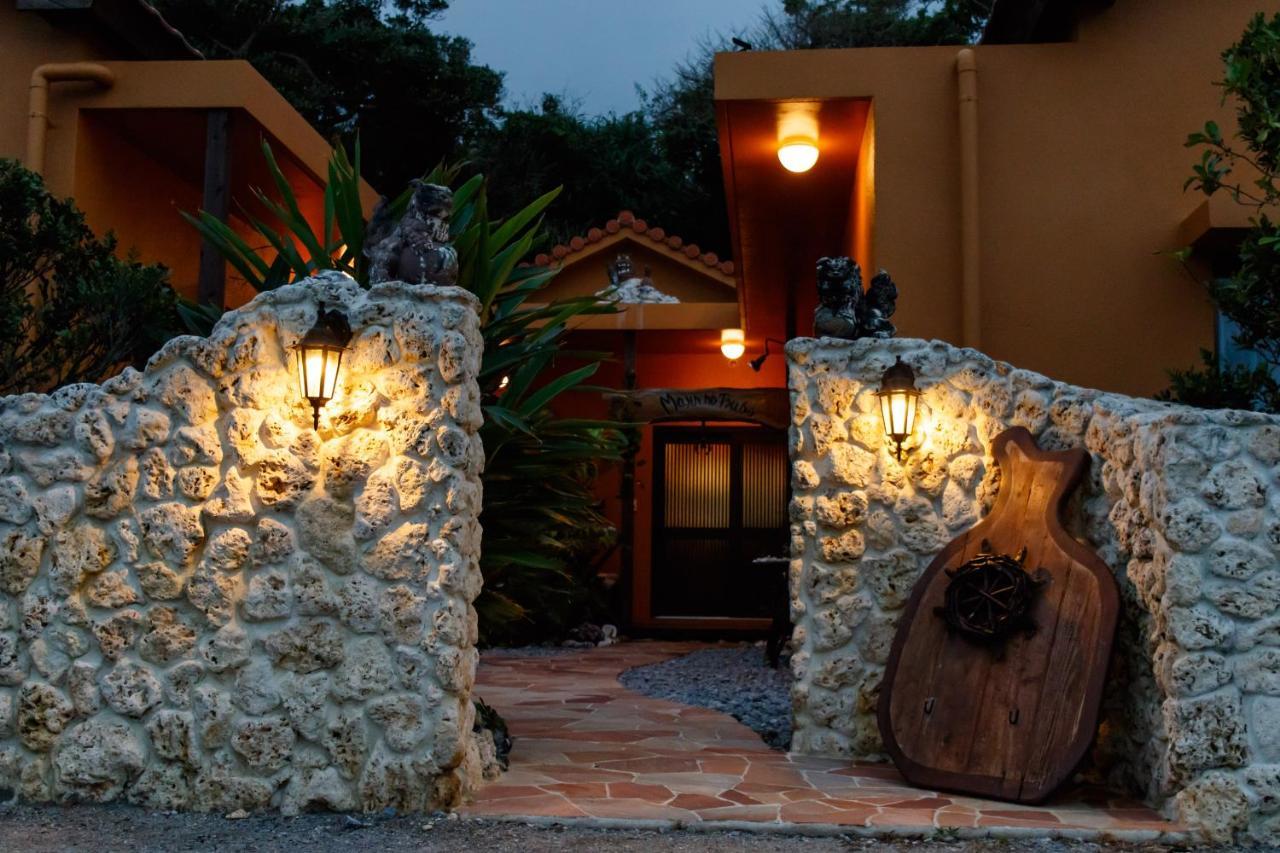 Maison d'hôtes Majin No Tsubo à Nakijin Extérieur photo